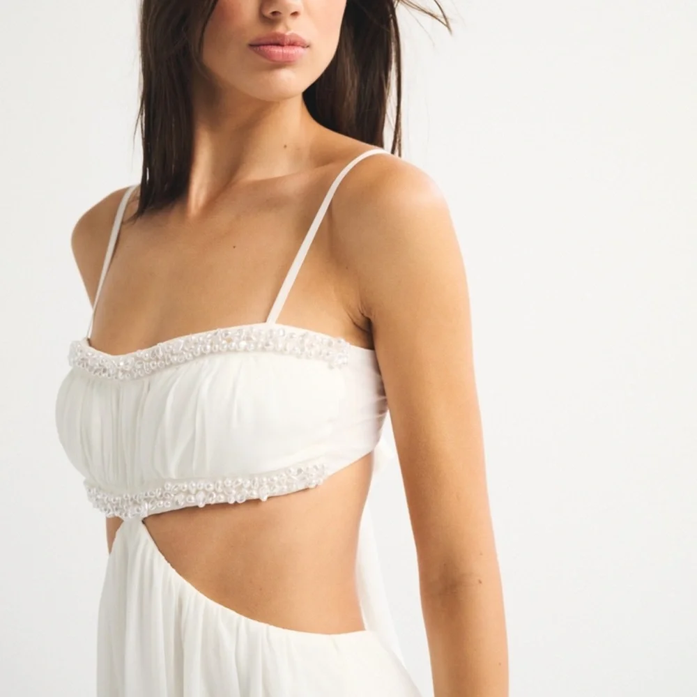 Abercrombie & Fitch flowing white